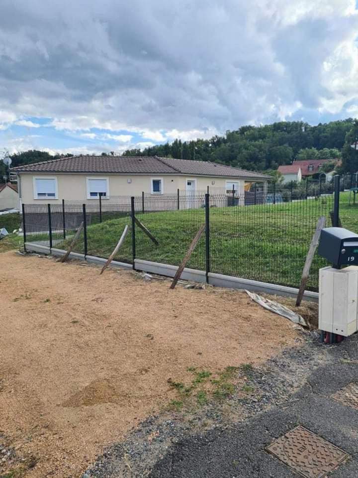 Installation de clôtures Le Vernet